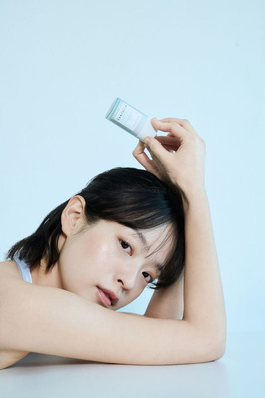 SKIN 1004 - Protector Solar en Barra Madagascar Centella Hyalu-Cica Silky-Fit Sun Stick