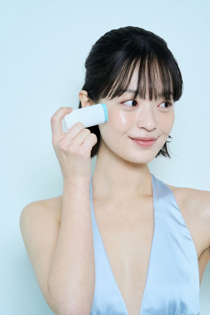 SKIN 1004 - Protector Solar en Barra Madagascar Centella Hyalu-Cica Silky-Fit Sun Stick